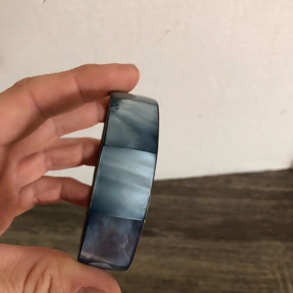 Vtg Brass and Shell Bangle - Picture 3 of 7